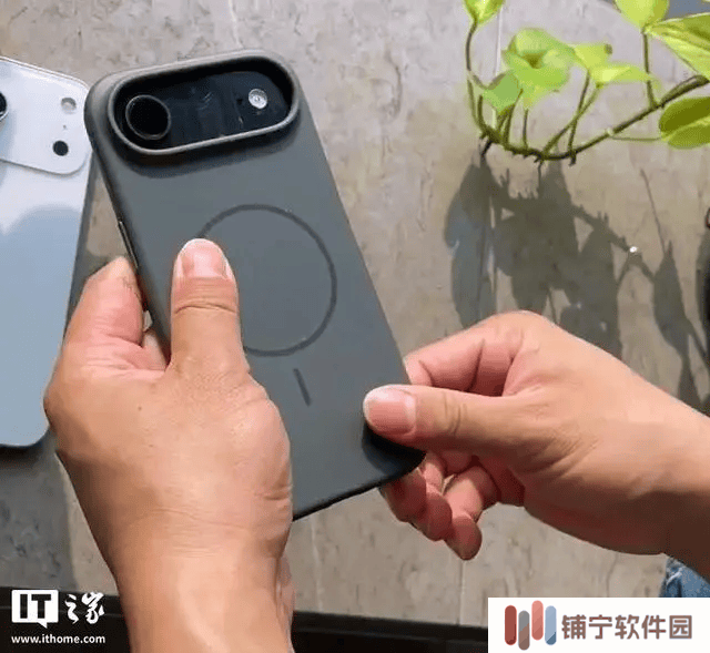 超薄iPhone 17 Air戴壳依旧纤薄？实拍图曝光引发猜想